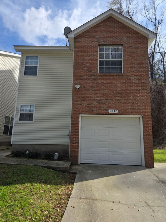 3037 Camelliawood Cir E in Tallahassee, FL - Building Photo
