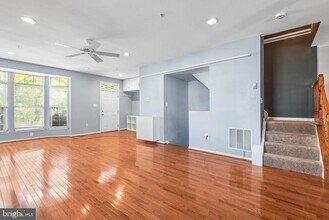 1538 Long Dr Ct in Crofton, MD - Building Photo - Building Photo