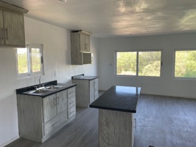 1651 E 24th St in Douglas, AZ - Building Photo - Building Photo