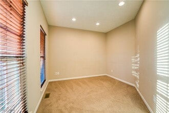 2576 Covington Pl in Avon, OH - Building Photo - Building Photo