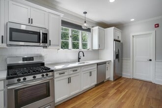 30 Fairmont Pl in Shelton, CT - Building Photo - Building Photo