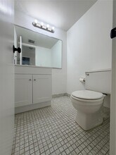 3100 N Pine Island Rd, Unit 310 in Sunrise, FL - Foto de edificio - Building Photo