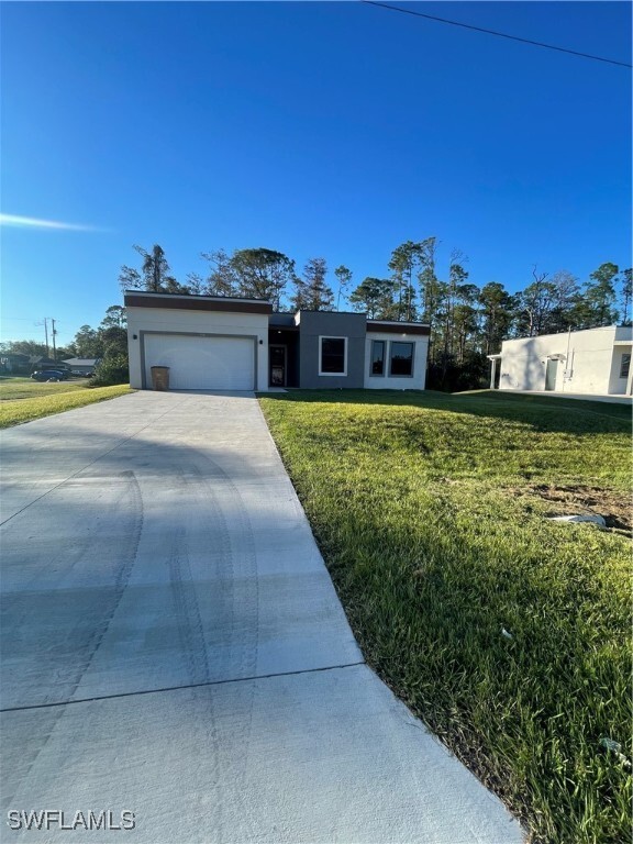 136 Viewpoint Dr in Lehigh Acres, FL - Building Photo - Building Photo