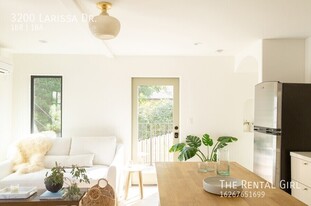 3200 Larissa Dr in Los Angeles, CA - Building Photo - Building Photo