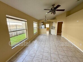1002 Golfside Ct in Kissimmee, FL - Building Photo - Building Photo
