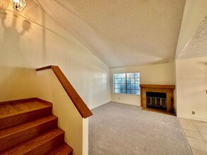 4220 Porte De Palmas in San Diego, CA - Building Photo - Building Photo