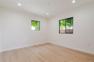 6217 Sylvia Ave in Los Angeles, CA - Building Photo - Building Photo