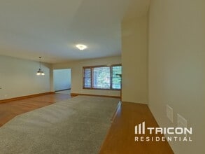 4025 Heritage Ln SE in Prior Lake, MN - Building Photo - Building Photo