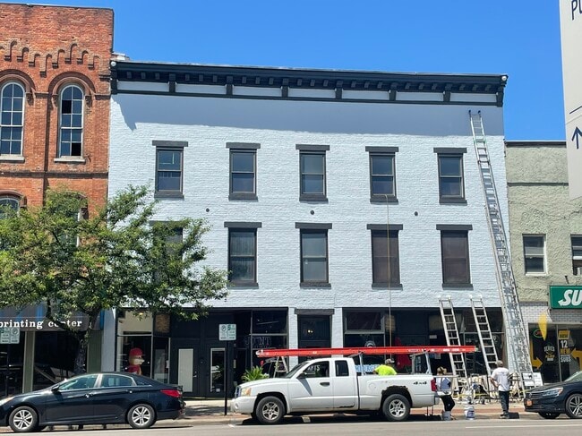 34 S Sandusky St, Unit C in Delaware, OH - Building Photo - Building Photo
