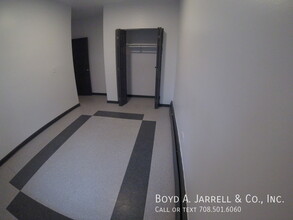6052 S Michigan Ave in Chicago, IL - Building Photo - Building Photo