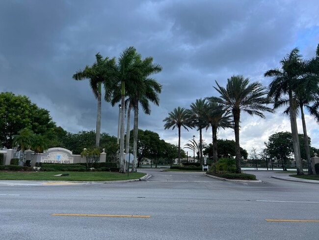 property at 5001 Wiles Rd