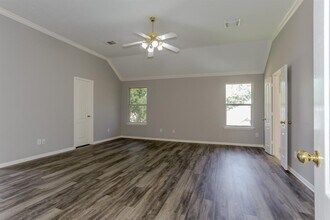 2207 Stoneycreek Park Ct in Conroe, TX - Building Photo - Building Photo
