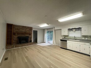 1936 Ashmore Ave in Chattanooga, TN - Foto de edificio - Building Photo