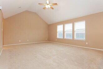 1012 Junegrass Ln in Crowley, TX - Building Photo - Building Photo
