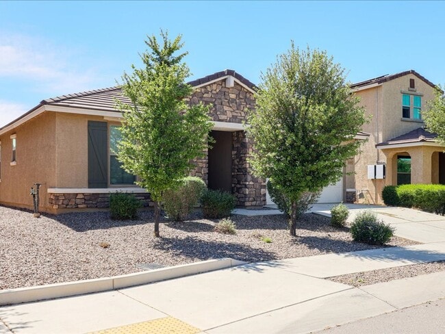 6802 E Via Arroyo Largo in Tucson, AZ - Building Photo - Building Photo