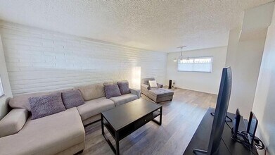 6800 E Tennessee Ave in Denver, CO - Building Photo - Building Photo