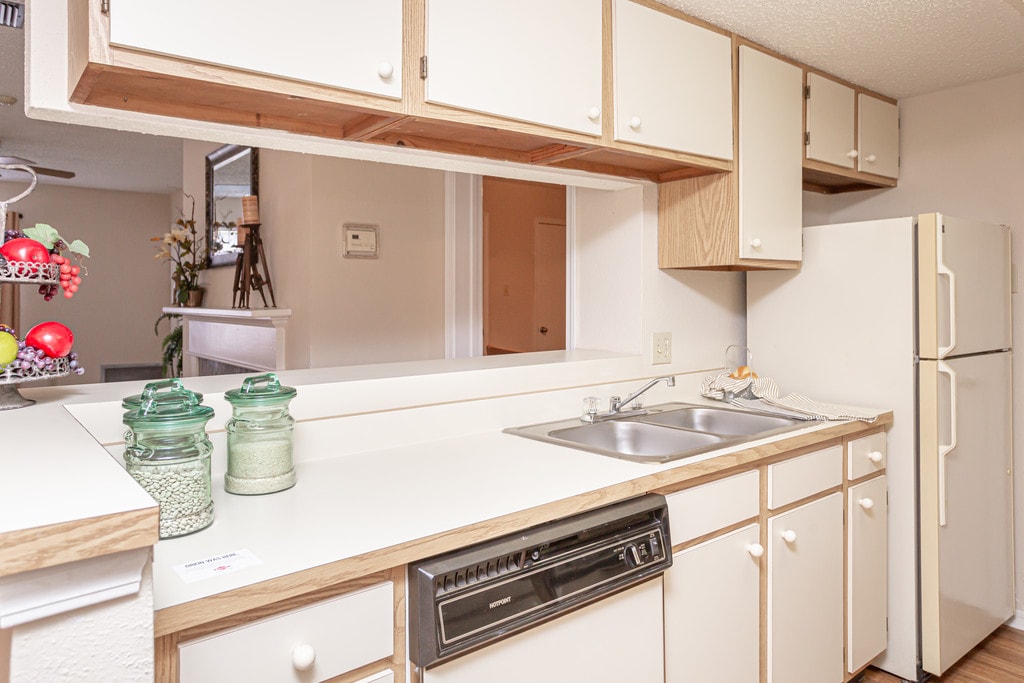 Seasons Apartments in Kenner, LA