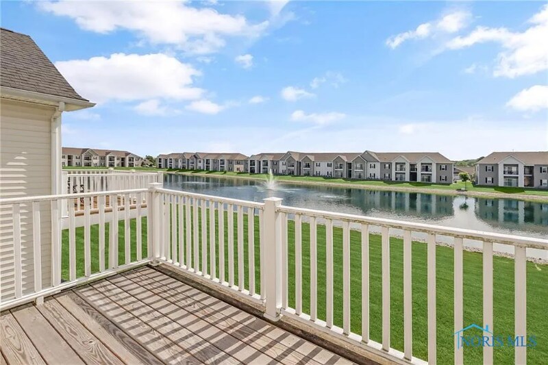 4733 Lakeside Dr in Maumee, OH - Building Photo