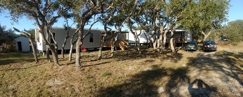 495 N Walker Rd in Rockport, TX - Building Photo