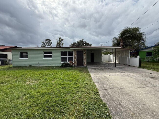 14410 Sussex Dr in Orlando, FL - Building Photo - Building Photo