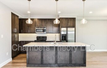1802 N Shore Ct in Reston, VA - Building Photo - Building Photo