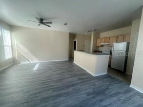 5807 Legacy Crescent Pl in Riverview, FL - Building Photo - Building Photo