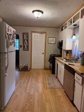 1223 Barron St in Eau Claire, WI - Building Photo - Building Photo