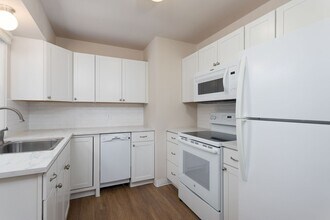 2527-2527 NE Prescott St in Portland, OR - Building Photo - Building Photo