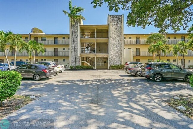 9150 NW 38th Dr in Coral Springs, FL - Foto de edificio - Building Photo