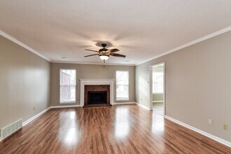 5205 Plum Tree Dr in Southaven, MS - Building Photo - Building Photo