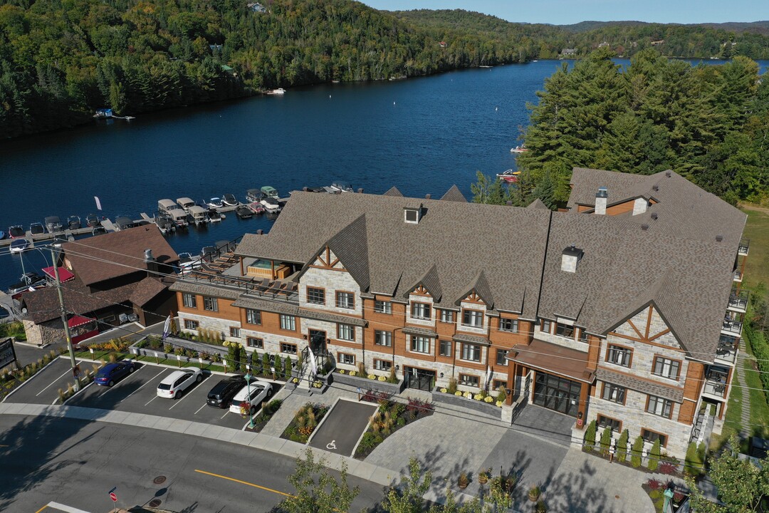 Le Viking Resort & Marina in Ste-marguerite-du-lac-masson, QC - Building Photo