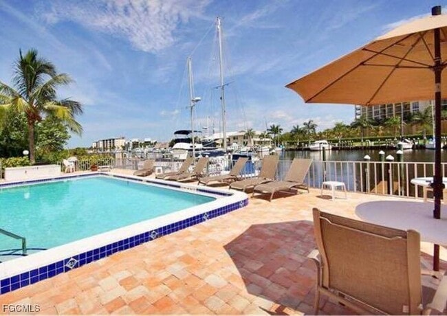 3361 N Key Dr in North Fort Myers, FL - Building Photo - Building Photo