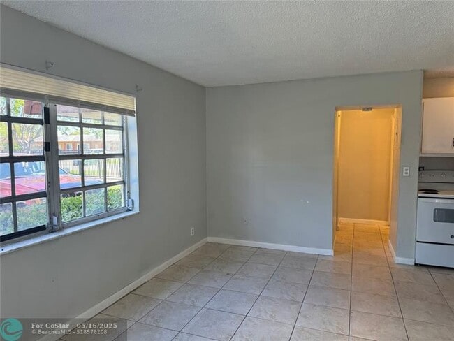 5301 NW 18th Pl