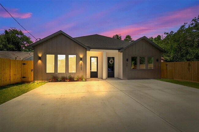 property at 3614 Rebecca St