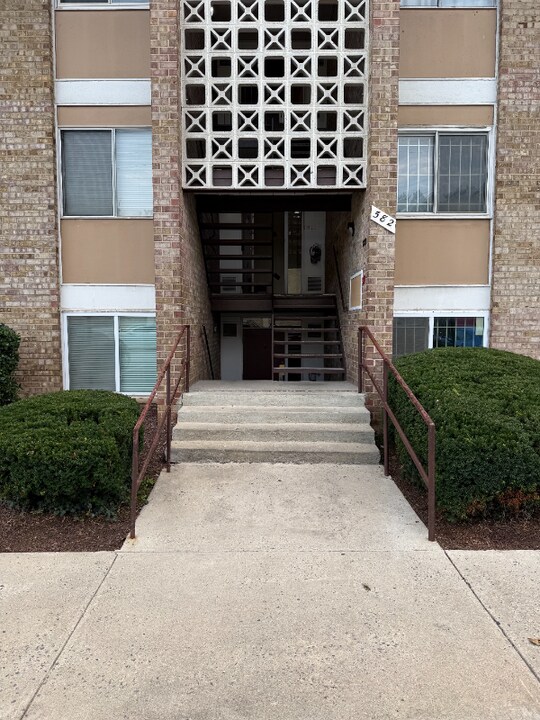 582 Wilson Bridge Dr in Oxon Hill, MD - Building Photo