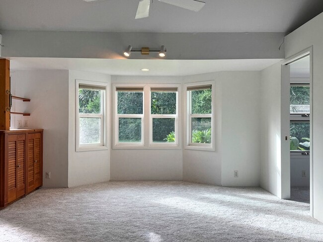 919 Maunawili Rd in Kailua, HI - Building Photo - Building Photo