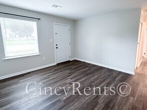 988 Stratford Pl in Mason, OH - Foto de edificio - Building Photo
