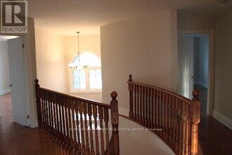 1379 Norenko Ct in Mississauga, ON - Building Photo - Building Photo