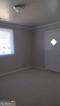 2612 Loghaven Dr NW in Atlanta, GA - Building Photo - Building Photo