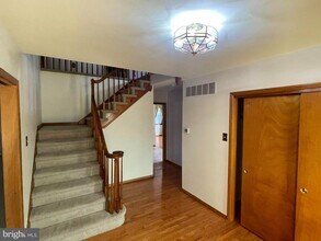 1306 Hawthorne Ln in Fort Washington, PA - Building Photo - Building Photo