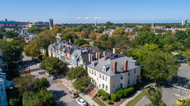 400-402 Fairfax Ave in Norfolk, VA - Foto de edificio - Building Photo