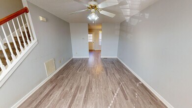 656 Wilderness Trail in Columbia, TN - Building Photo - Building Photo