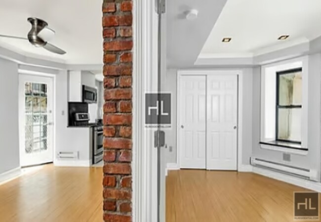 W 97TH ST. in New York, NY - Foto de edificio - Building Photo