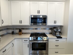 11613 S Prosperity Rd in South Jordan, UT - Building Photo - Building Photo