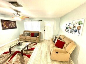 226 SW 15th Ave in Delray Beach, FL - Building Photo - Building Photo