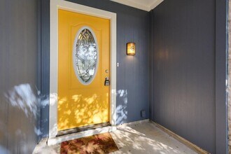 11105 Blackmoor Dr in Austin, TX - Building Photo - Building Photo