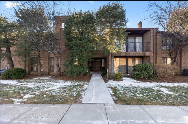 284 Willowbrook Dr, Unit 284 Willowbrook Dr in North Brunswick, NJ - Building Photo - Building Photo