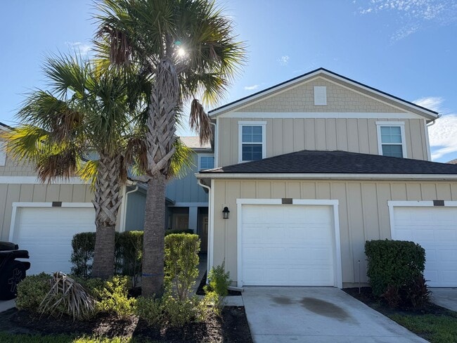 property at 35 Oarsman Xing Dr