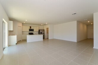 2219 Rock Dr in Haines City, FL - Building Photo - Building Photo