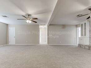 921 Harrison St in Harrah, OK - Building Photo - Building Photo